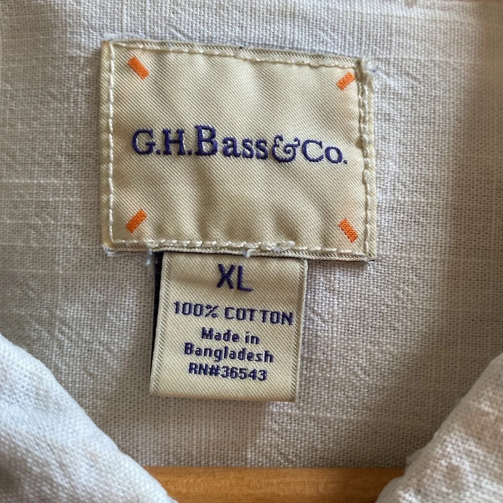 GH Bass Button Down - Picture 3 of 4